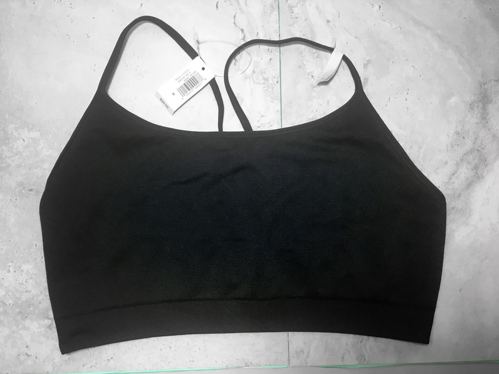 NWT Gap Body Seamless Racerback Bralette - Black Size M Wireless